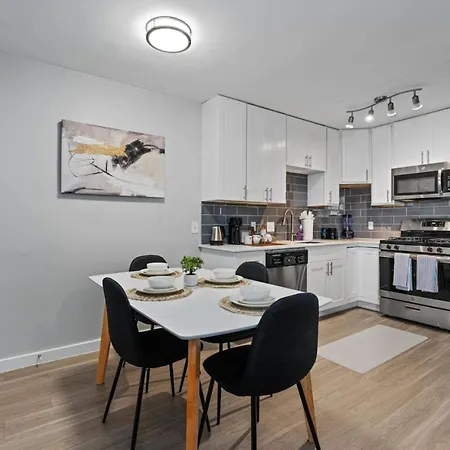 Mins 2 Dwntown - Private Stay - Nestled Austin Pad